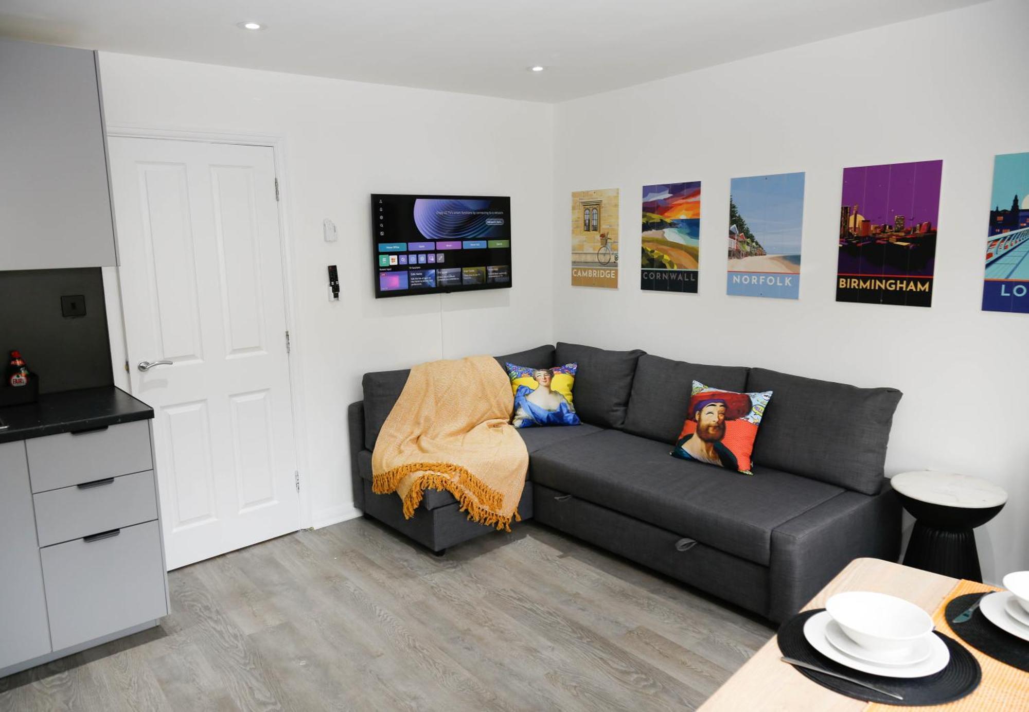 New Luxury Apartments In Central London Next To Shops, Cafes, Bars & Metro Luaran gambar