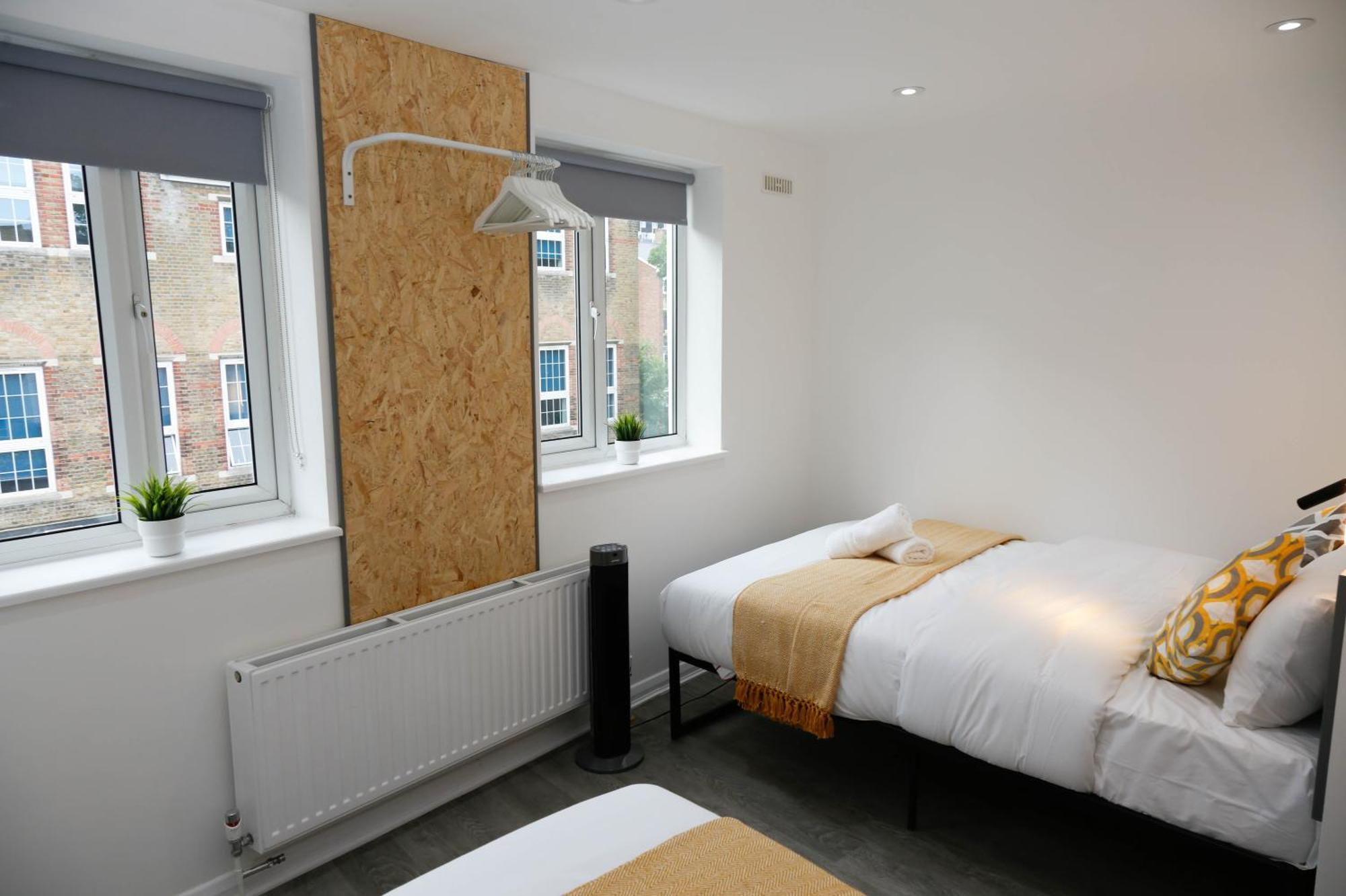 New Luxury Apartments In Central London Next To Shops, Cafes, Bars & Metro Luaran gambar