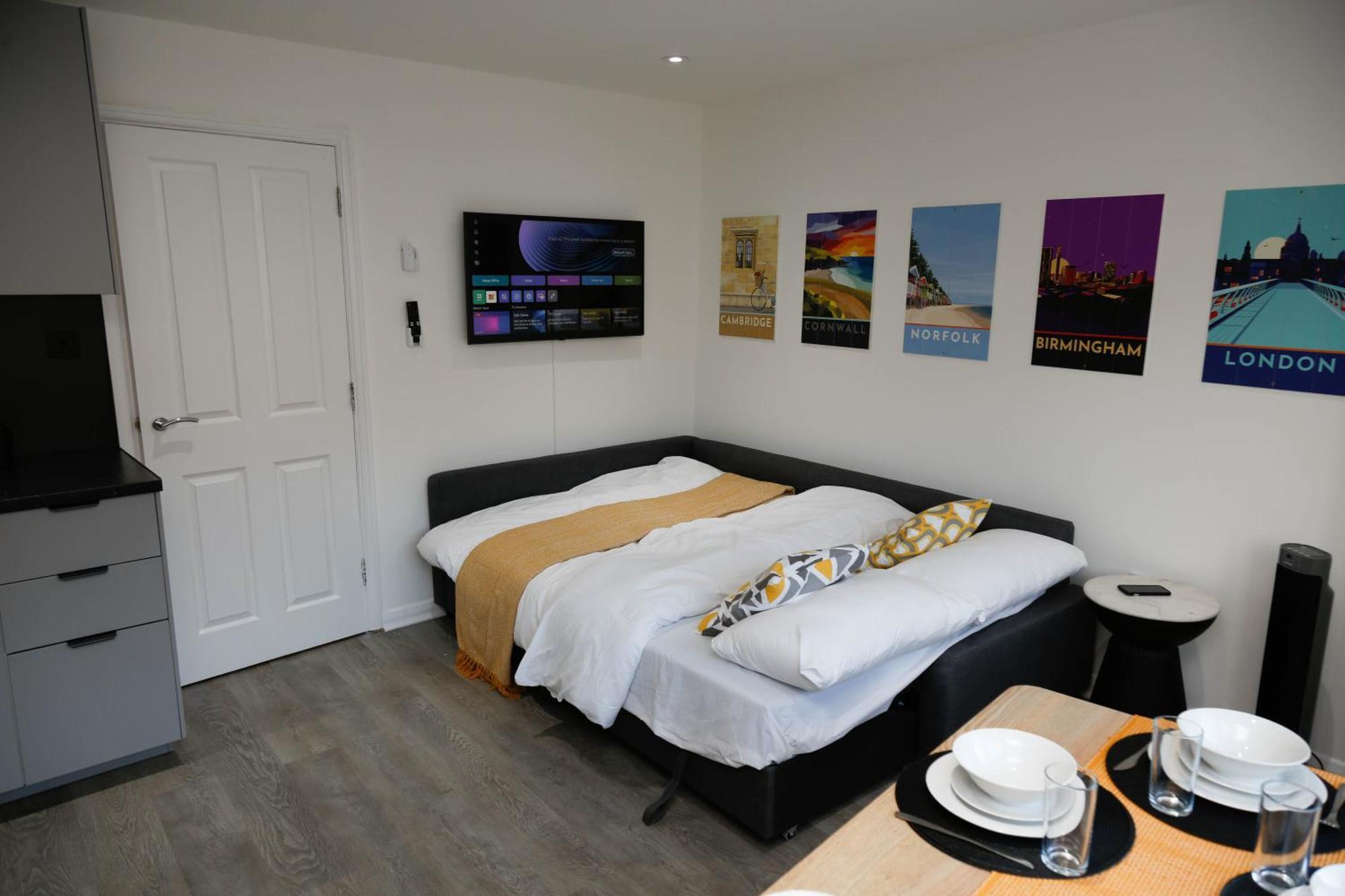 New Luxury Apartments In Central London Next To Shops, Cafes, Bars & Metro Luaran gambar